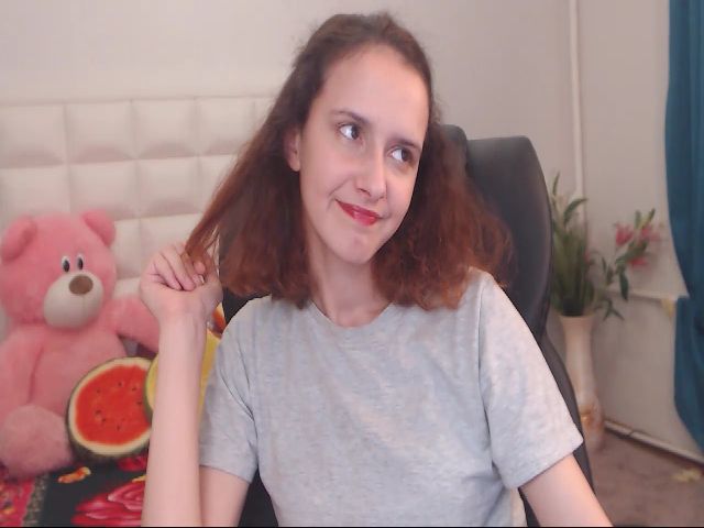 Live sex webcam photo for IrisNichols #264642516