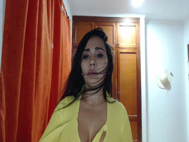 Live sex webcam photo for CristySavoy #265385211