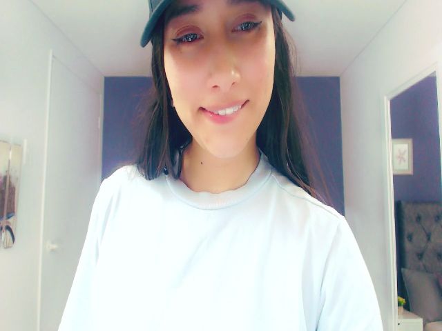 Live sex webcam photo for anniesclub #260452669