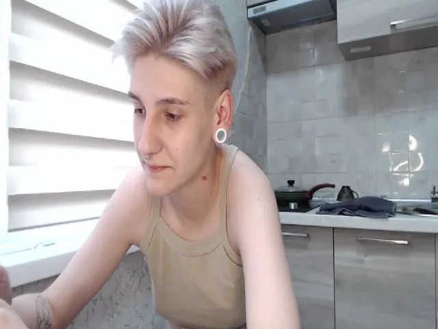 Live sex webcam photo for Chromasia #264897701