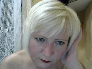 Live sex webcam photo for HelenLike #240571557