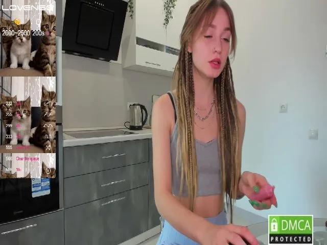 Live sex webcam photo for Cutestdemon1 #258634385