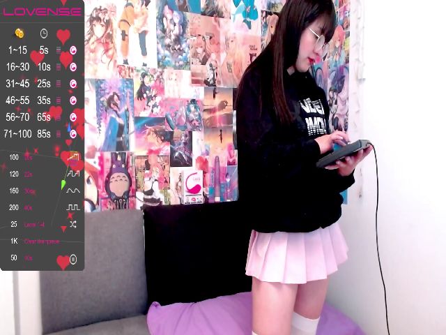 Live sex webcam photo for Charlotte_3x #254144580