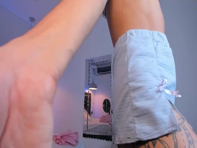 Live sex webcam photo for Vanessa_Samir #265325430