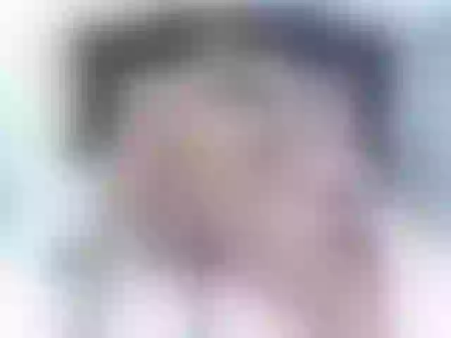 Live sex webcam photo for LeaQueen #251029836