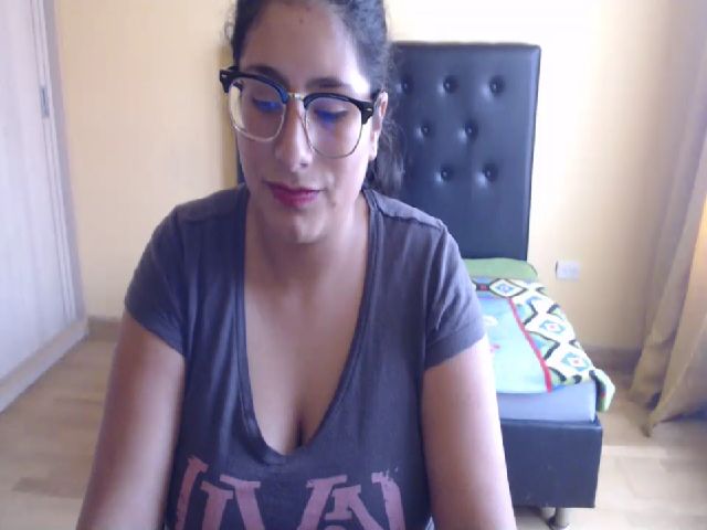 Live sex webcam photo for Aishafoxxx #261611903