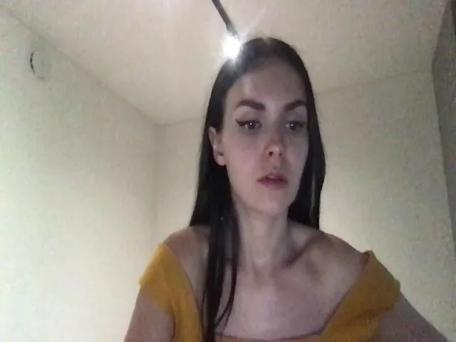 Live sex webcam photo for AdriaPretty #258766104