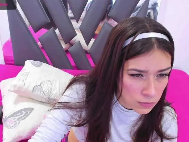Live sex webcam photo for ColletteJones #249060008