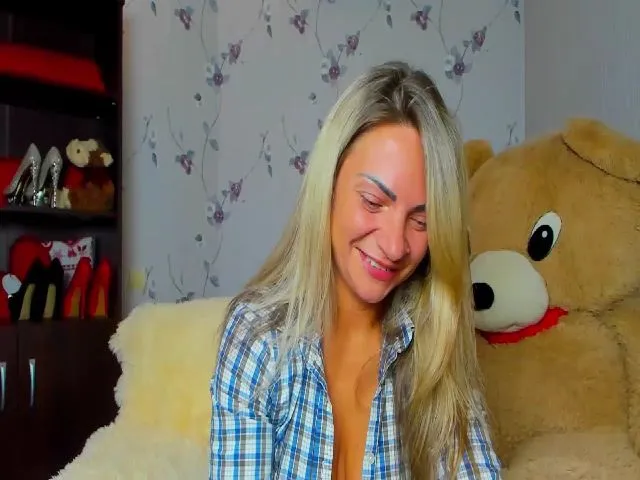 Live sex webcam photo for Alisa_Sims #260990604