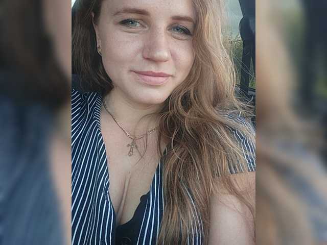 Live sex webcam photo for LareNK #249961524