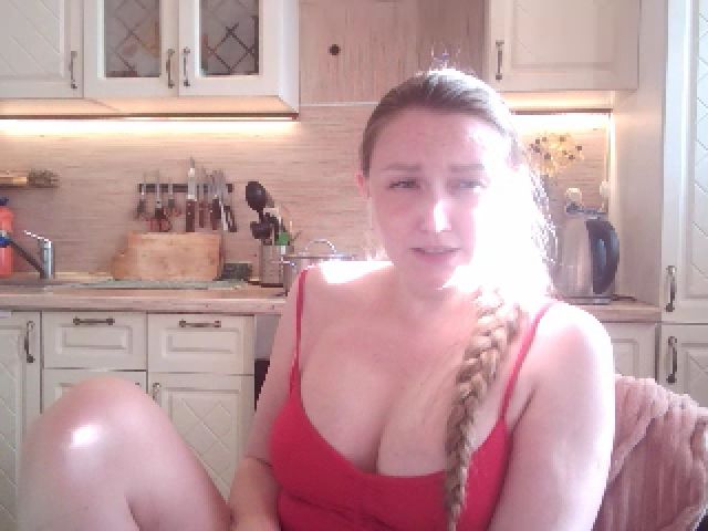 Live sex webcam photo for JaneGrey111 #254836146