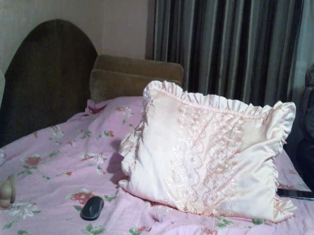 Live sex webcam photo for Zaraicy55 #253187822