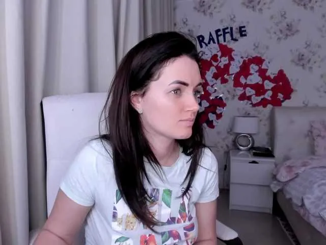 Live sex webcam photo for jessykm123 #241038782