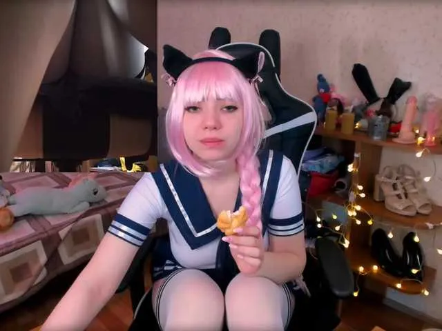 Live sex webcam photo for MiaUnicorn #245461995