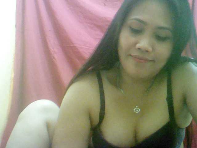 Live sex webcam photo for CandyRose26 #240952817