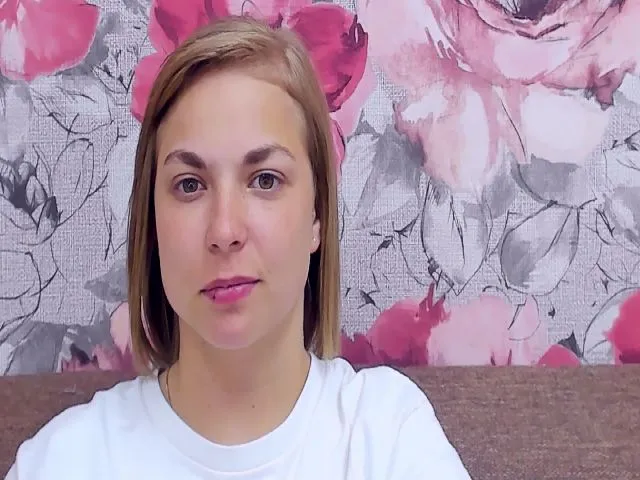 Live sex webcam photo for TataArdent #252363080