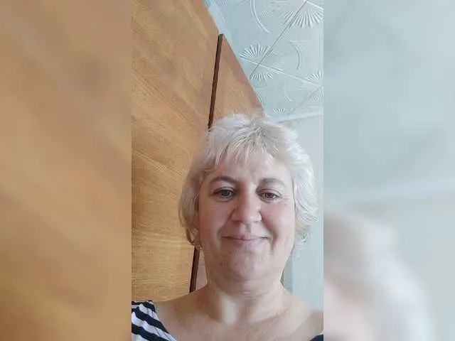 Live sex webcam photo for AngelaFamez #241770694