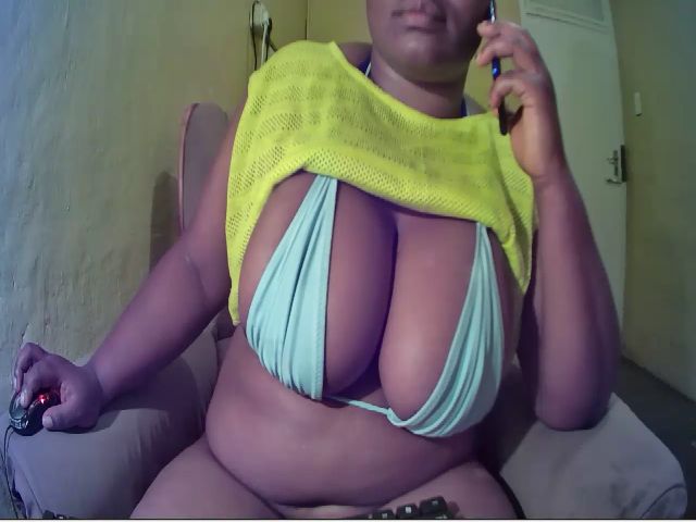 Live sex webcam photo for Juicyassbabe #265626090