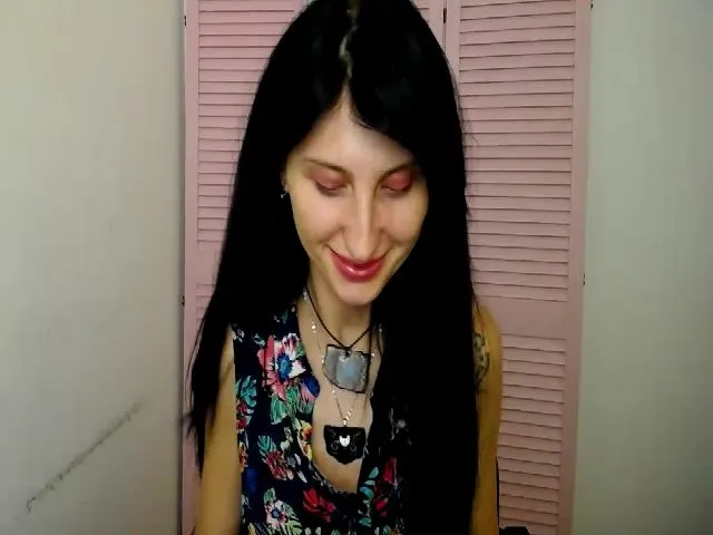 Live sex webcam photo for SnowSpacee #261675025