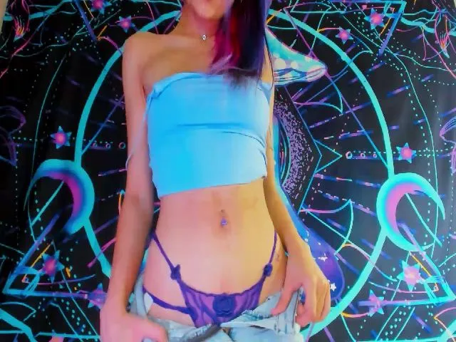 Live sex webcam photo for PurpleJuno #252328489