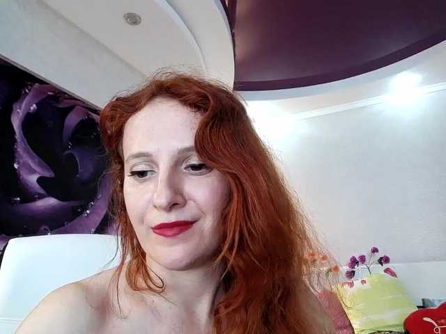 Live sex webcam photo for ladybigsmile #241383111