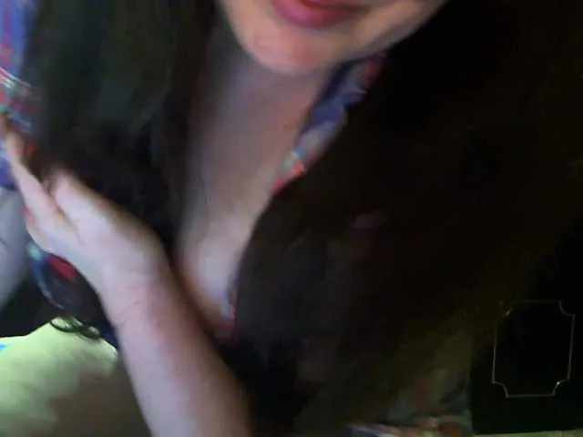 Live sex webcam photo for yummyberry #241258245