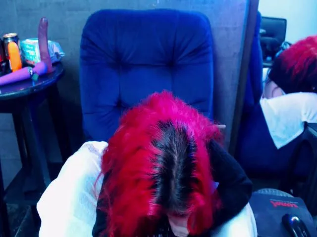 Live sex webcam photo for Amber_st #258846263