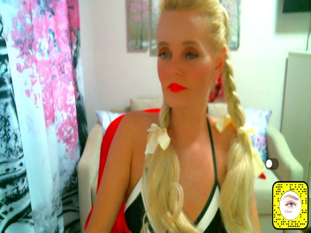 Live sex webcam photo for ChristiRoses #262676031