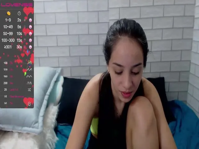 Live sex webcam photo for Lu_baby #258852915