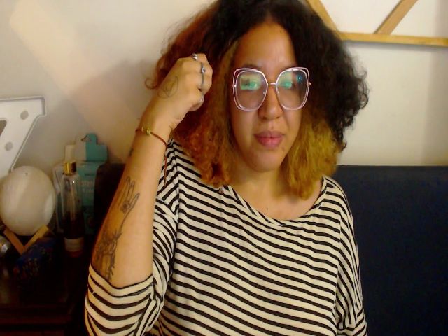 Live sex webcam photo for Sammy_00 #255805047