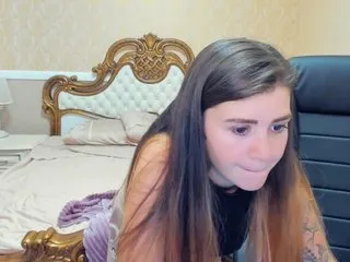 Live sex webcam photo for AmelliDi #240679670