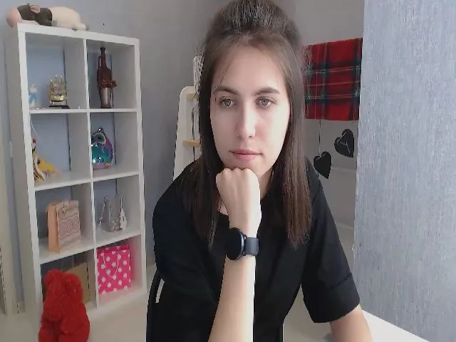 Live sex webcam photo for YourrAngell #261348912
