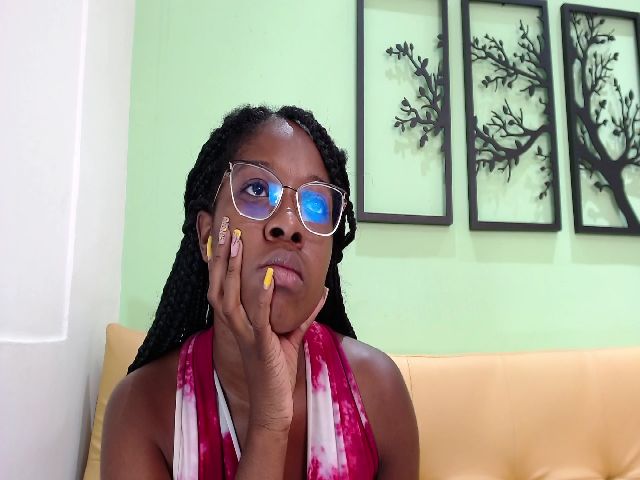 Live sex webcam photo for Connywells #256040507