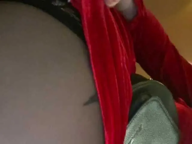 Live sex webcam photo for TreshGirls #240930405