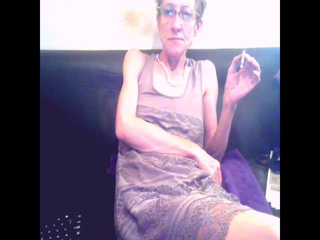 Live sex webcam photo for Sexygeny #252999555