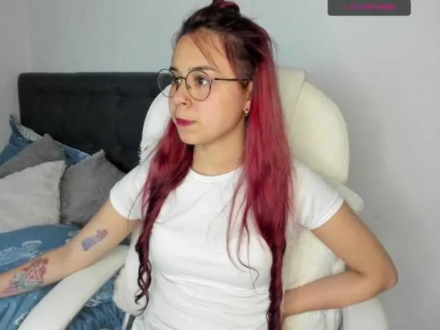 Live sex webcam photo for AshelyGirl #263533051
