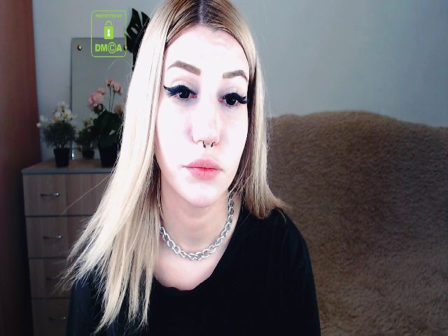 Live sex webcam photo for Alison_Moonli #254915600
