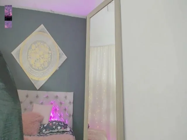 Live sex webcam photo for Karina_V #264813426