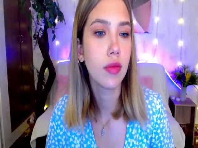 Live sex webcam photo for LovellyRima__ #264121983