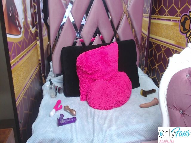 Live sex webcam photo for analia_lexx #256011526