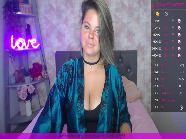 Live sex webcam photo for AliCooper_ #262053983