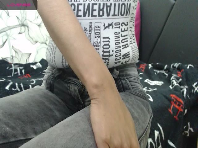 Live sex webcam photo for Victorial_ #260723310