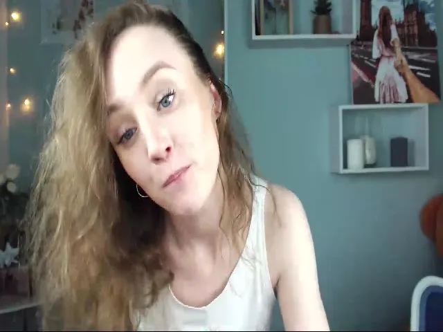 Live sex webcam photo for KateGreen #262561829