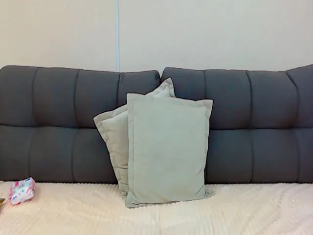 Live sex webcam photo for LianaSteff #261982169