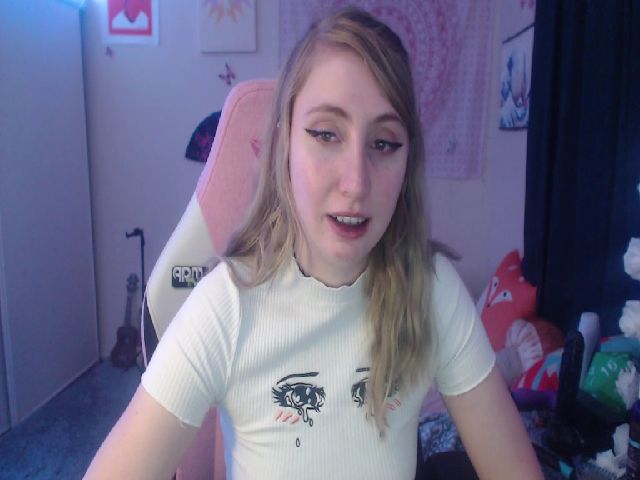 Live sex webcam photo for Chloe_Luna #260539541