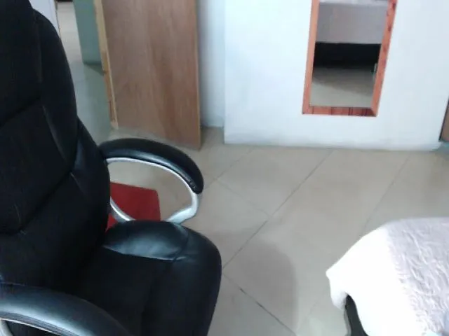 Live sex webcam photo for Thaunhty #253229124