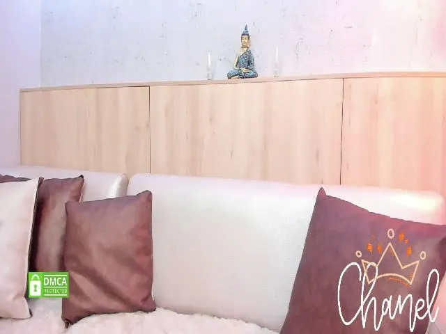 Live sex webcam photo for Chaneladams_ #261395159