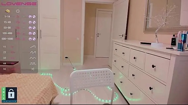 Live sex webcam photo for misssevelyn #245018078