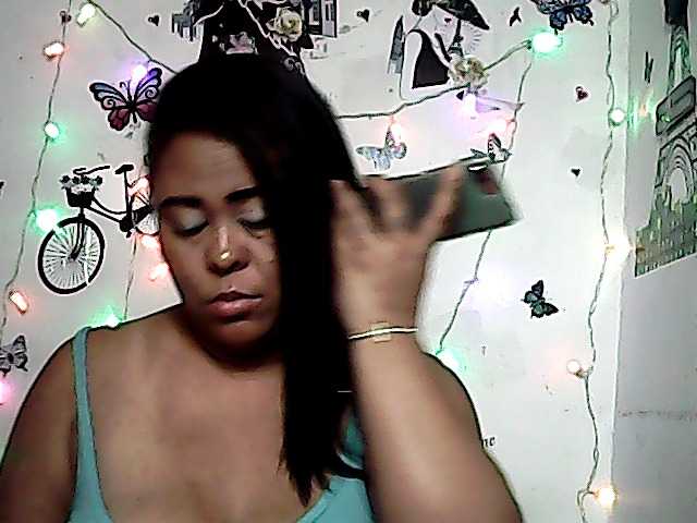 Live sex webcam photo for LOLAhot1 #260313957