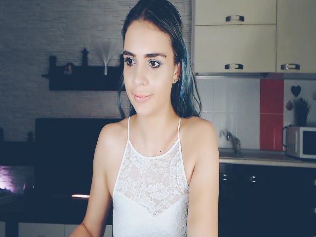 Live sex webcam photo for IrinyRay #253969184